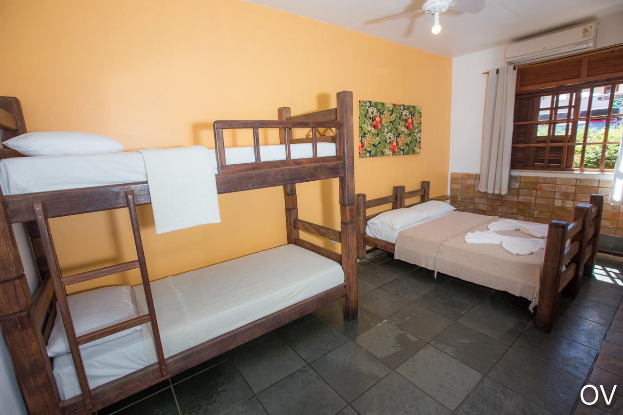 Hostal Do *